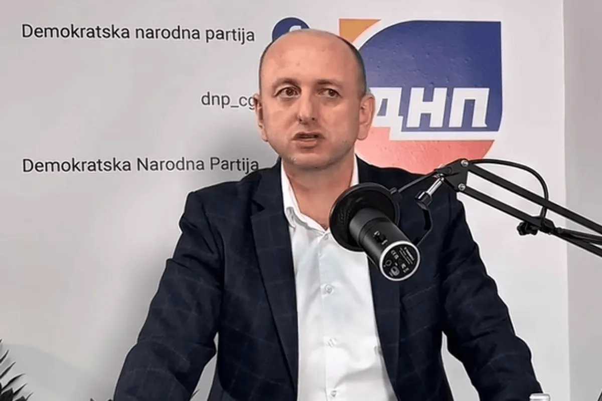 Knežević: Nezavisna politika Srbije treba da bude primjer regionu