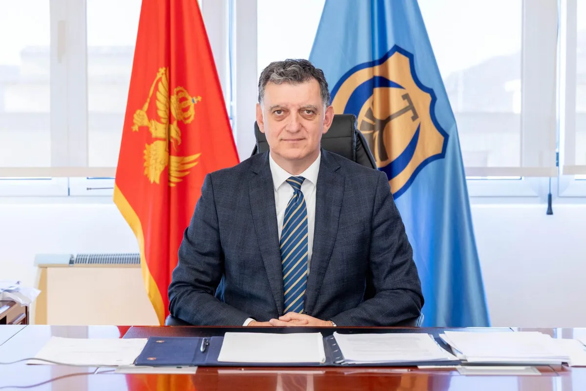 Komnenović: Koncesija Aerodroma Tivat mora služiti javnom interesu