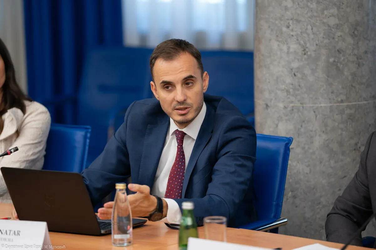 Konatar: URA ponovo predlaže zakon o obeštećenju radnika