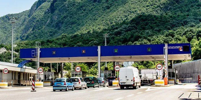 Kroz tunel Sozina od početka godine prošlo 379,63 hiljade vozila Kroz tunel Sozina od početka godine prošlo 379,63 hiljade vozila