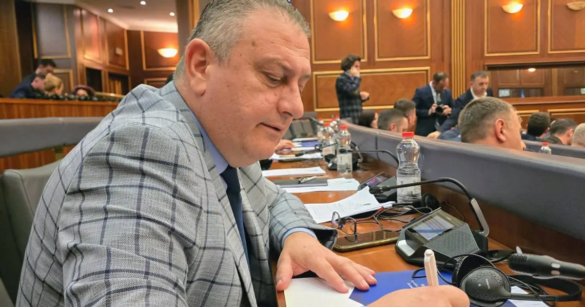 Lazar Radulović - prvi Crnogorac u Skupštini Kosova