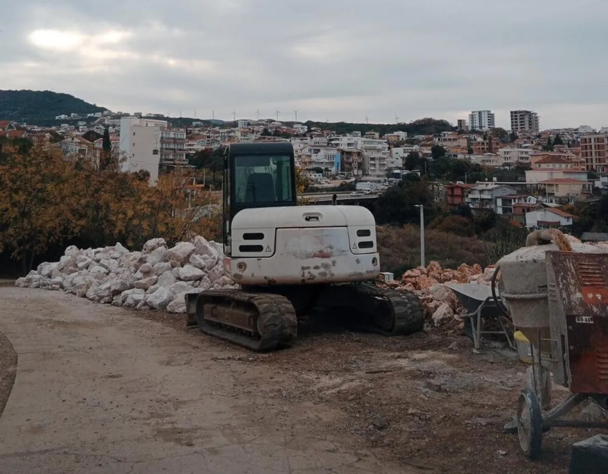 Međusobne optužbe zbog blokiranog puta ka magistrali Međusobne optužbe zbog blokiranog puta ka magistrali