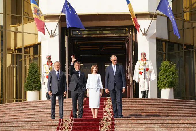 Merc i Makron rade na jačanju evropske nuklearne odbrane