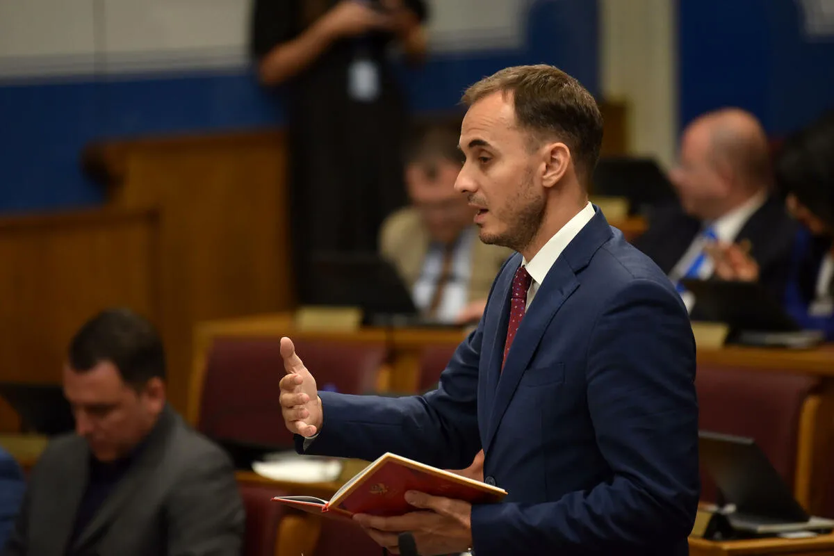 Miloš Konatar: Nedjelja treba da ostane neradna u trgovinama