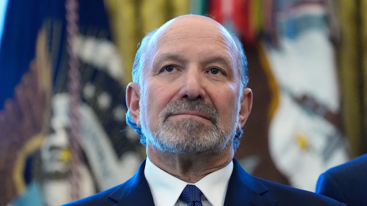 Ministar trgovine SAD se distancira od Džefrija Epstina