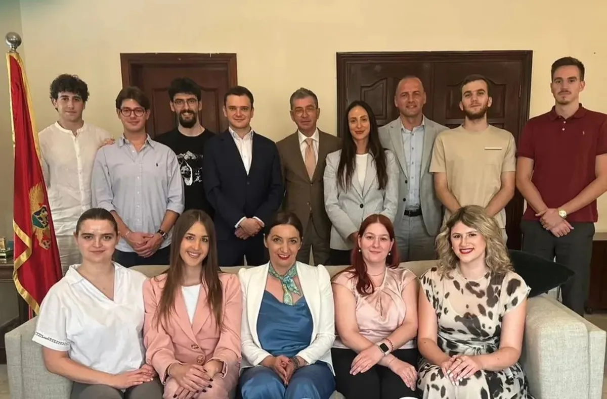 Ministarka Jakšić-Stojanović u posjeti studentima u Abu Dabiju