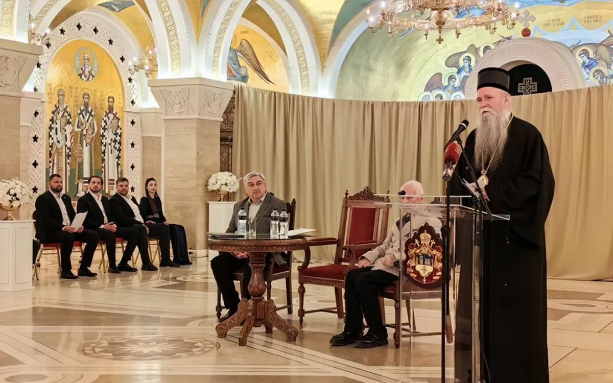 Miroslavu Maksimoviću dodijeljena nagrada Izviiiskra Njegoševa