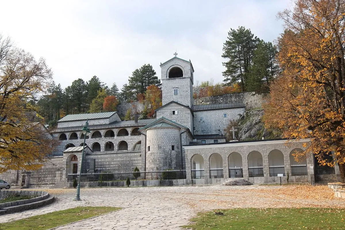 Mitropolija crnogorsko-primorska: Nedjelja treba ostati neradna