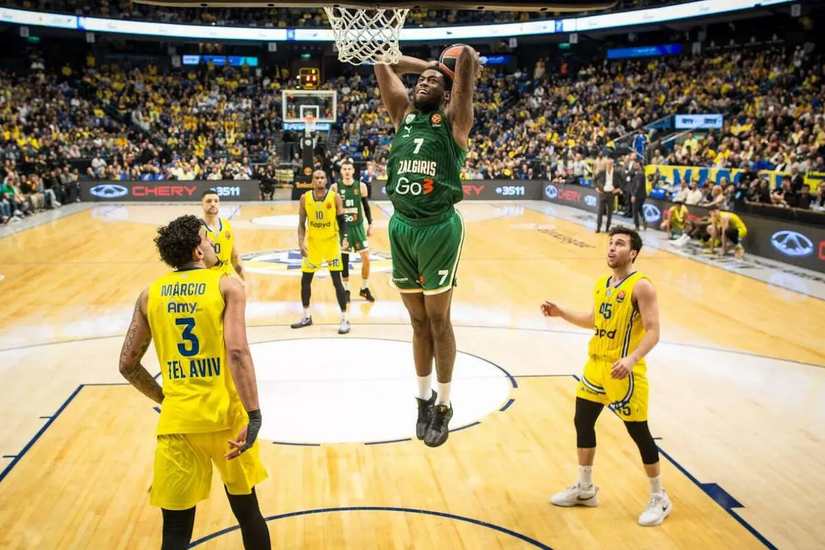 Mozes Rajt MVP 28. kola Evrolige sa Žalgirisom