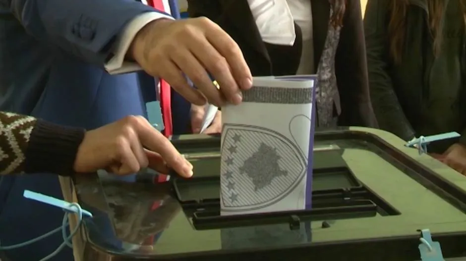 Na Kosovu zastoj parlamenta, ugrožena sloboda medija i tenzije na sjeveru