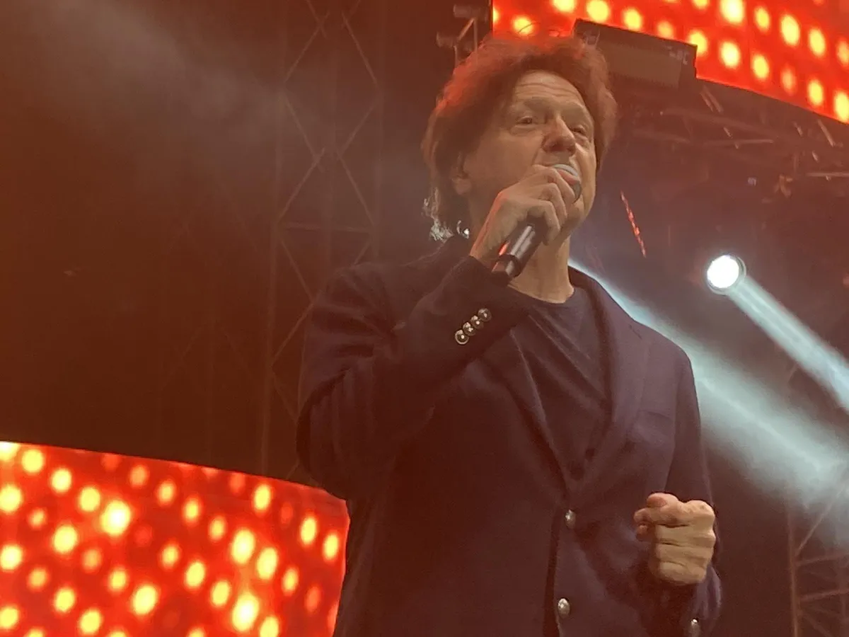 Napad na kuću Zdravka Čolića: Uhapšeni dio 'vračarskog klana' Napad na kuću Zdravka Čolića: Uhapšeni dio 'vračarskog klana'