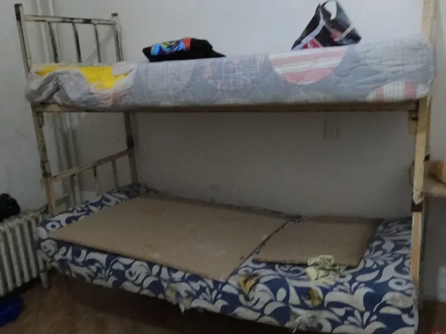 Nehumani uslovi za maloljetnike u Istražnom zatvoru u Spužu