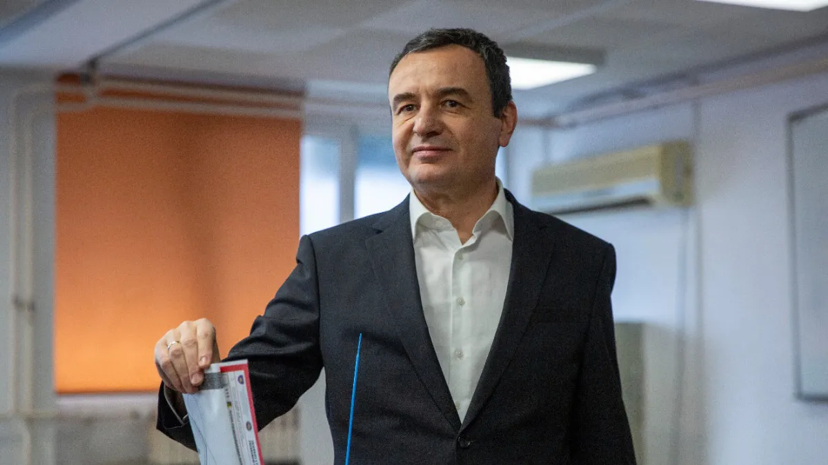 Nova Vlada Kosova: Tri zamjenika premijera i 19 ministarstava