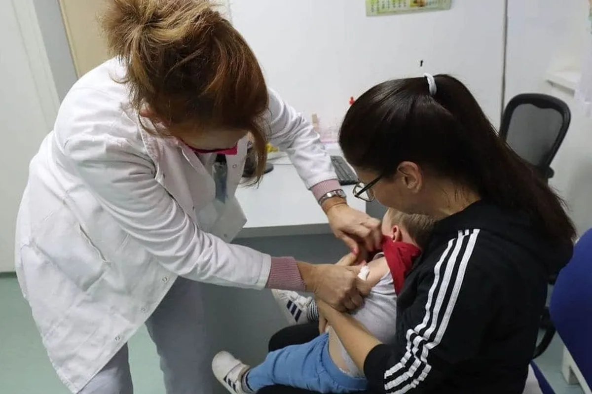 Obavezna vakcinacija u Crnoj Gori radi zaštite zdravlja djece Obavezna vakcinacija u Crnoj Gori radi zaštite zdravlja djece