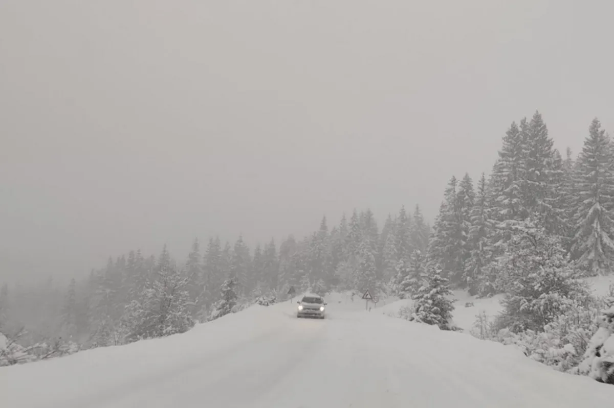 Obustavljen saobraćaj za kamione sa prikolicom na putu Berane - Rožaje