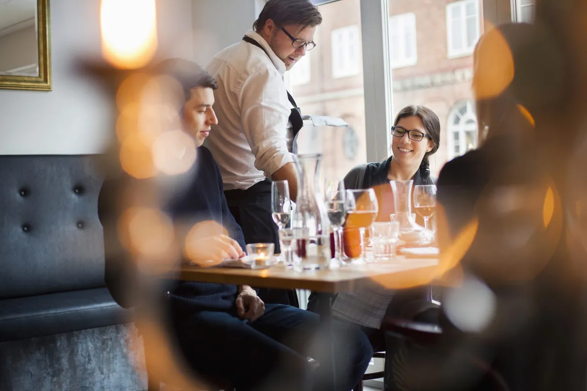 Određena naknada zaposlenima u sezonskim poslovima od 108 eura