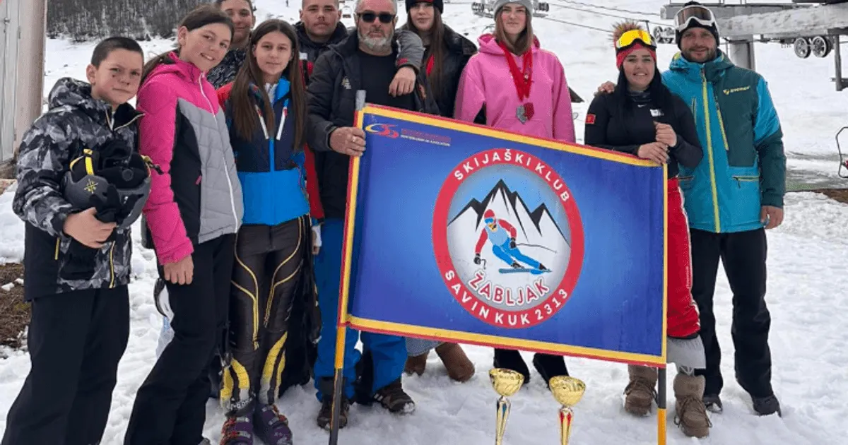 Održano prvo takmičenje u alpskom skijanju na Savinom kuku