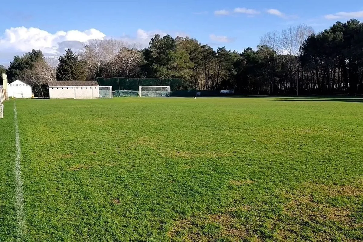 Opština Ulcinj: FK Otrant doveden u zabludu, ustupili im terene na Velikoj plaži