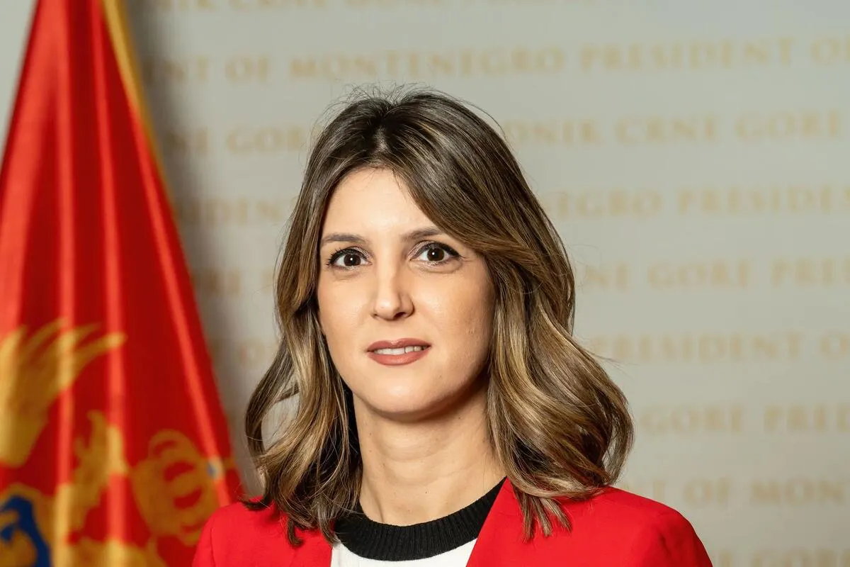 Povišica za političke partije 75%, a penzionerima samo 0,38%