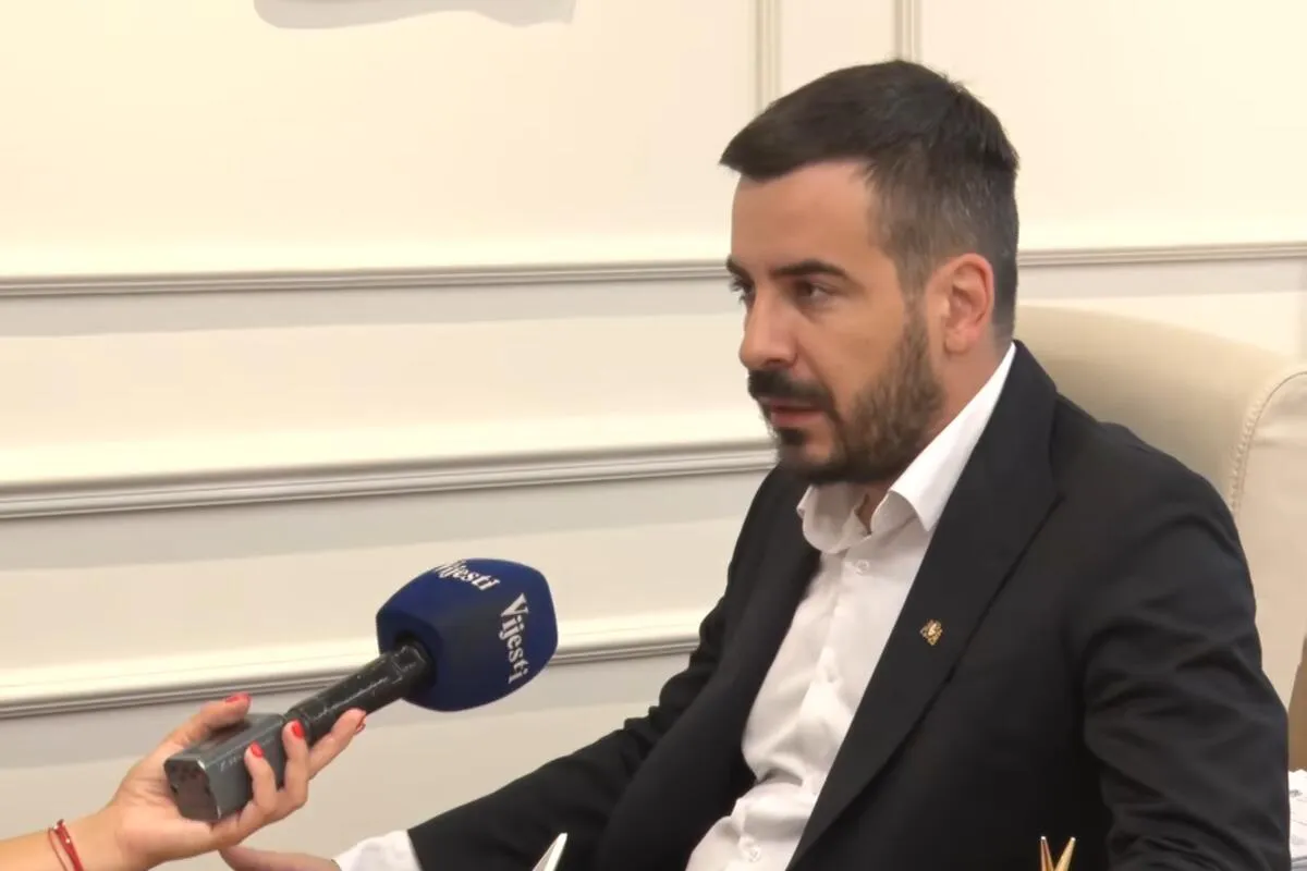 Pravni čvor u Kotoru: MJU bez rješenja za trenutnu krizu