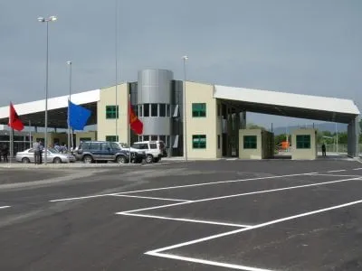 Preko 2.000 radnika iz Albanije dnevno ulazi u Crnu Goru