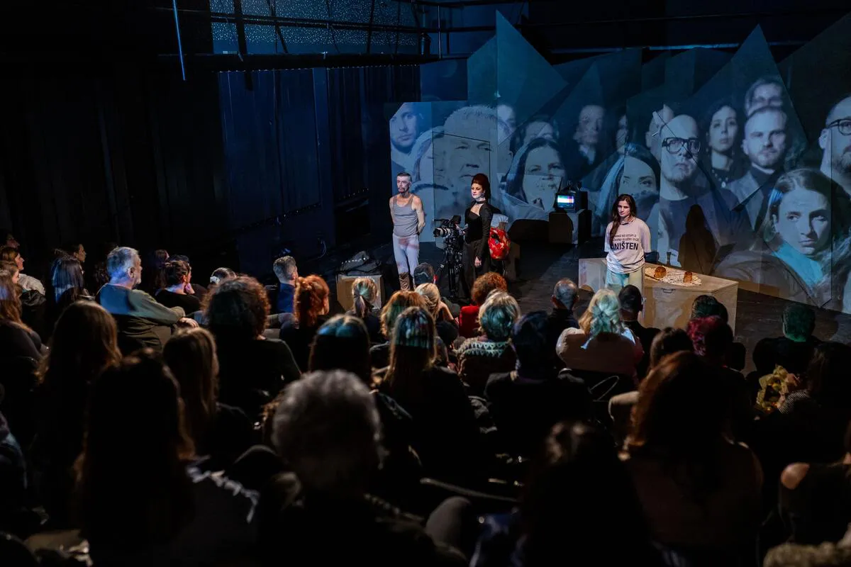 Premijera predstave 'Pred penzijom' u Crnogorskom narodnom pozorištu