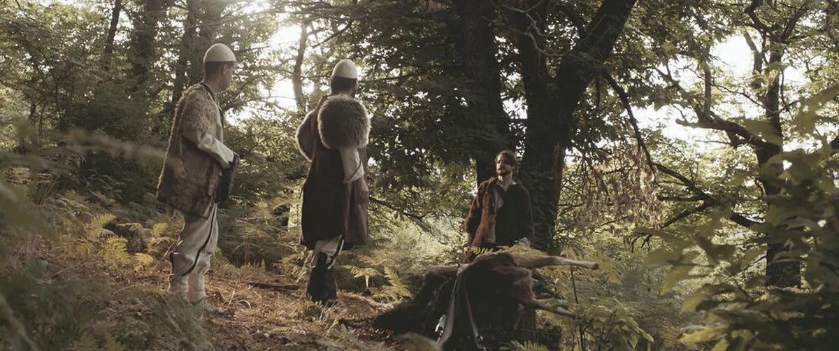 Priča o iskoraku na čistinu obraza: Zapis povodom filma Nikole