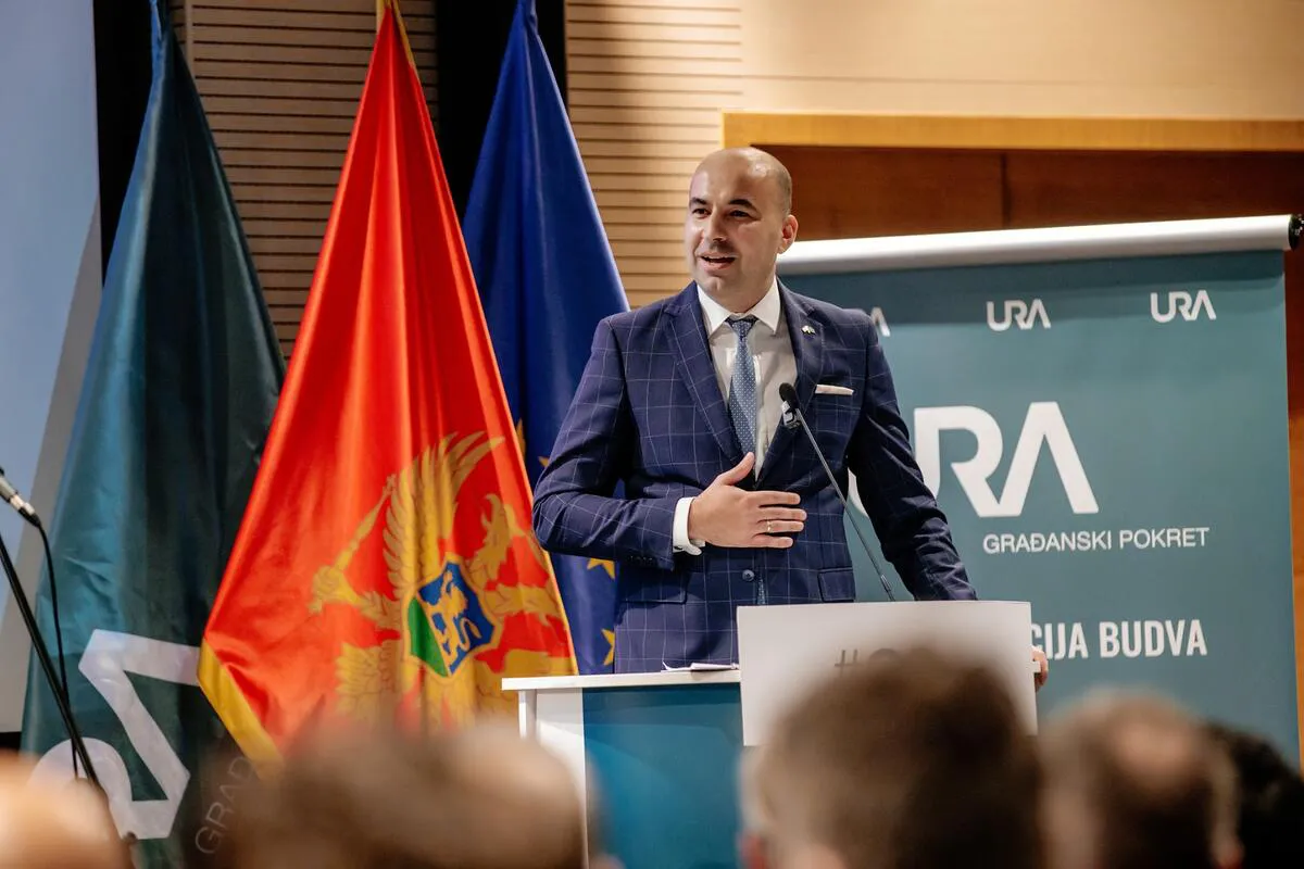 Rađenović: Spriječili smo suludu ideju o izgradnji stanova na Slovenskoj plaži