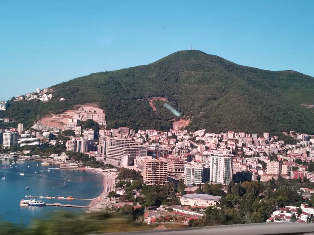 Reforme u turizmu: Novi Zakon o radu i izazovi za sezonce