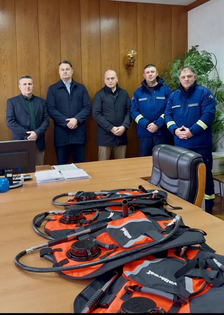 Rudnik uglja Pljevlja donirao opremu i nagrade vatrogascima-spasiocima