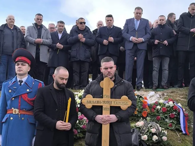 Sahranjena Ljiljana Zelena Karadžić, supruga Radovana Karadžića