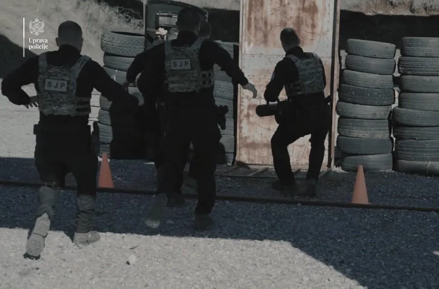 Specijalna jedinica policije predstavlja Crnu Goru na UAE SWAT Challenge