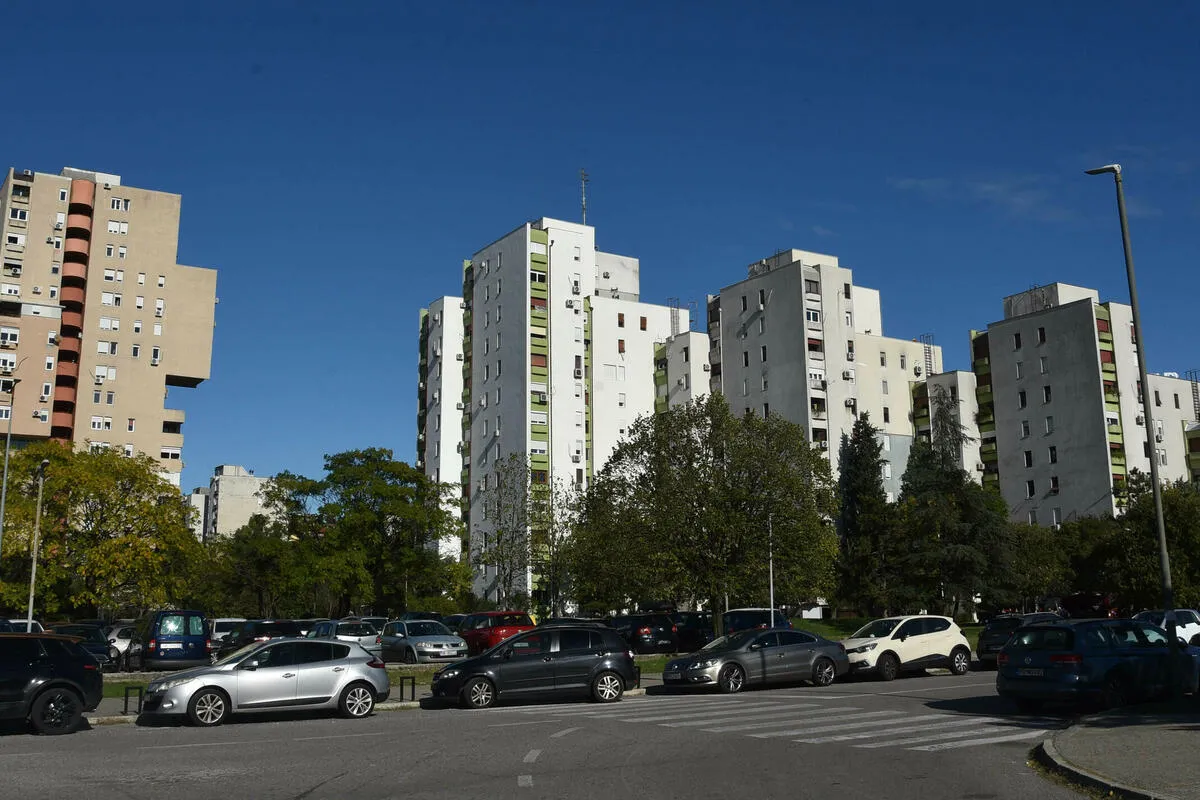 Stanari Bloka V strahuju od komšije nakon hospitalizacije