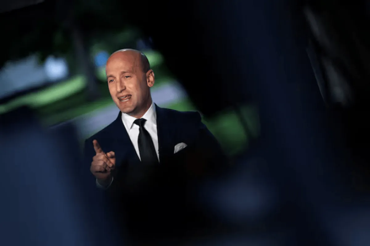 Stiven Miler: Kontroverzni arhitekta Trampove politike