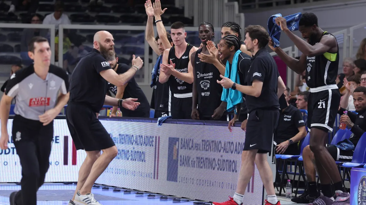 Trento savladao Ulm, Budućnost protiv Burga za domaći teren