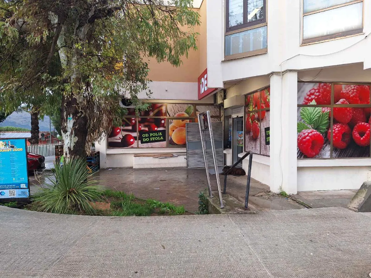 Trgovine u Crnoj Gori ostaju zatvorene nedeljom, rasprava u parlamentu