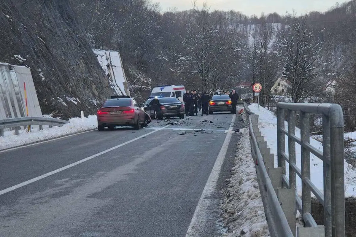 Tri policajca povrijeđena u saobraćajnoj nezgodi kod Kolašina