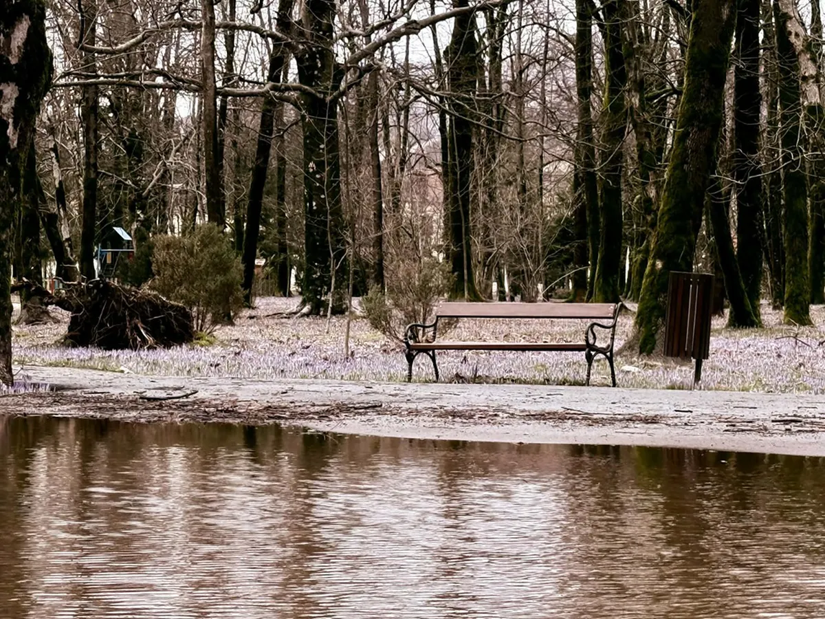 U četvrtak očekuju se pljuskovi i olujni udari juga
