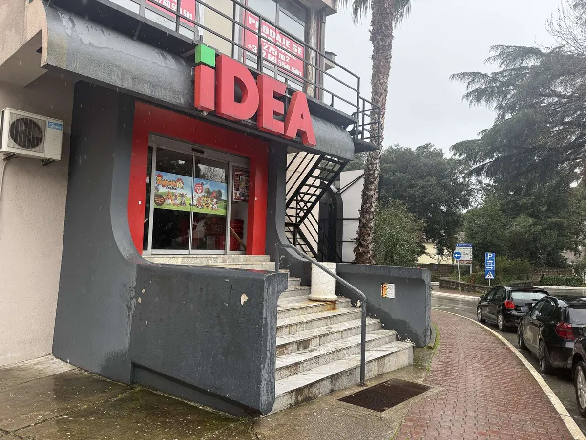 U Tivtu prodavnice zatvorene, organizatori pozvani na prijavu