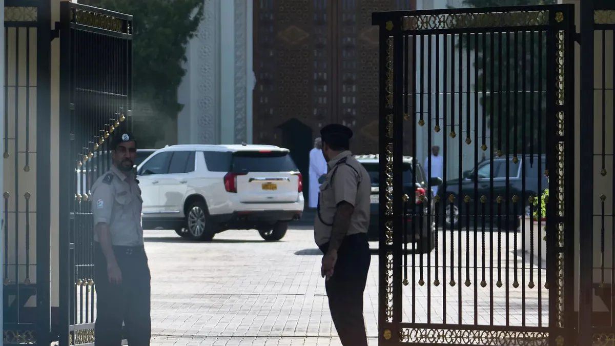 Vašington poziva građane da napuste Iran pred ključne pregovore