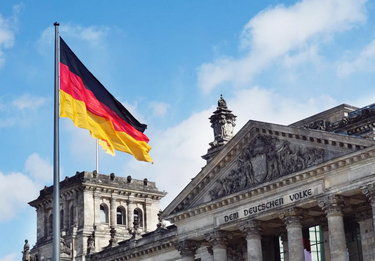 Većina Njemaca podržava razgovore Merca i Putina o ratu u Ukrajini