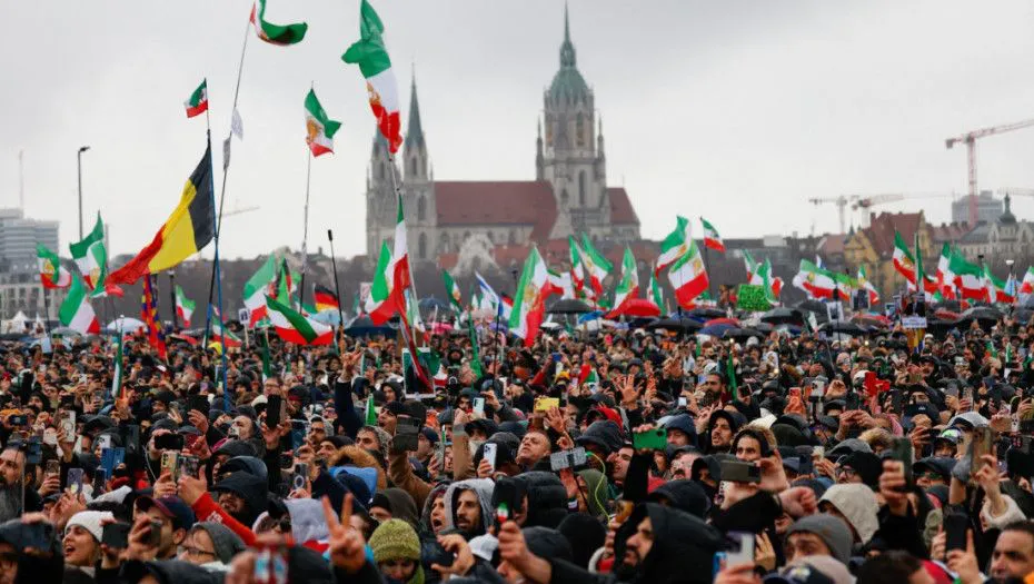 Više od 200.000 ljudi na demonstracijama protiv iranske vlasti u Minhenu