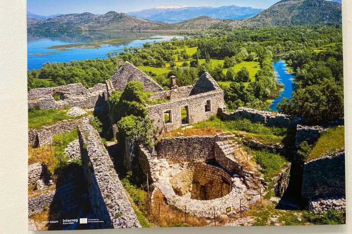 Žabljak Crnojevića: Predavanje Dejana Gazivode na Cetinju