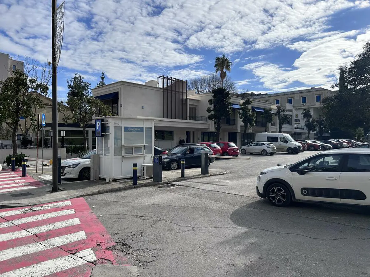 Zenović: Naplata zonskog parkiranja u Budvi je nezakonita