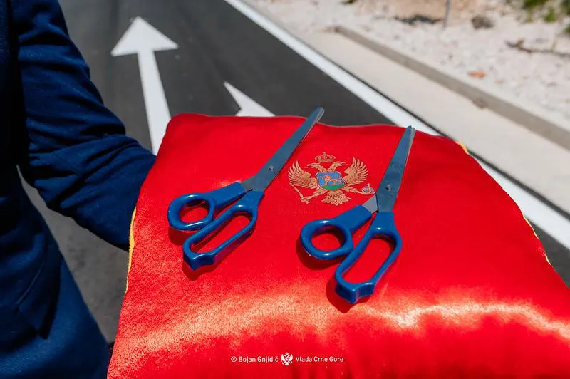 Zloupotreba državnih resursa u političkoj borbi pred izbore