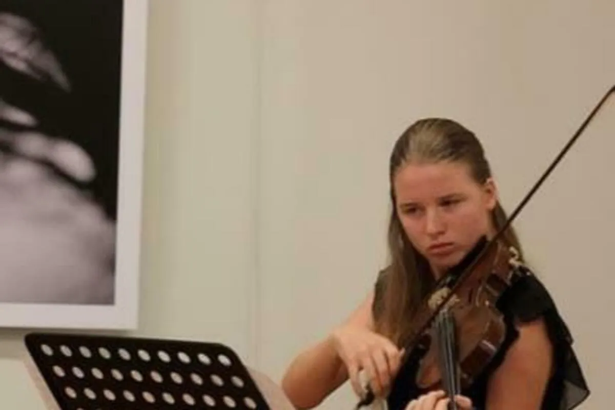 Zvuk violine koji prelazi granice: Anastasija Hordienko najavljuje koncert