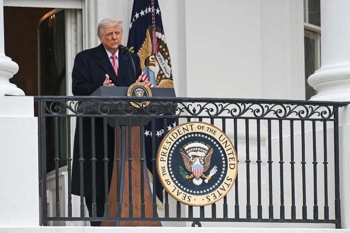 Dok rat nagriza Trampovu moć, nove političke sile izlaze na površinu