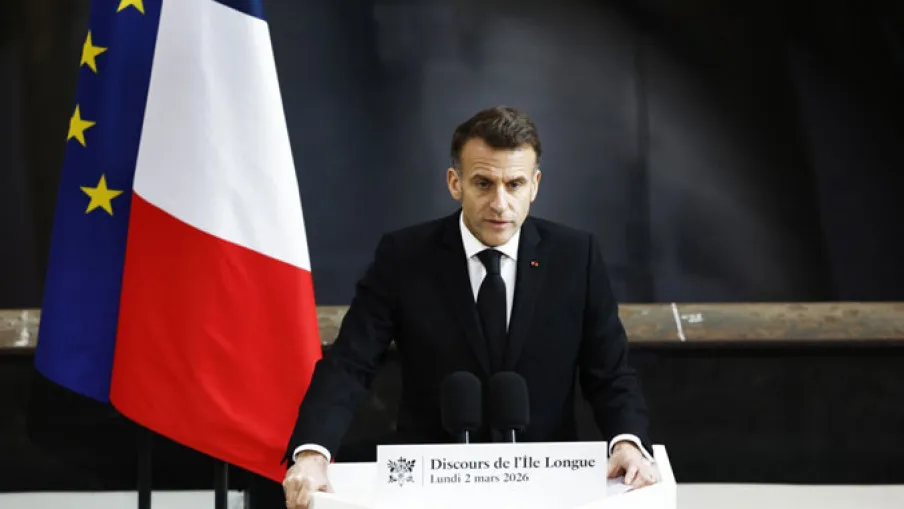 Emanuel Makron pozvao na mir u Libanu i vojnu podršku Beirutu