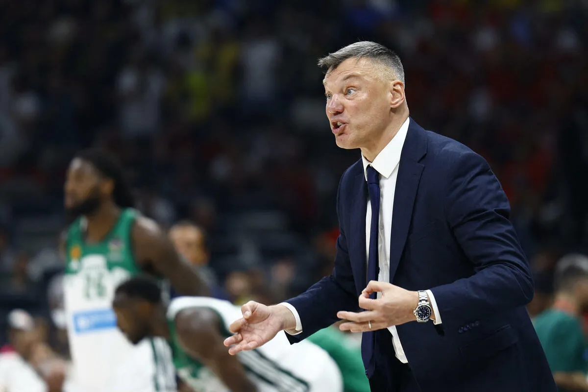 Fenerbahče pobijedio Monako u reprizi finala Evrolige