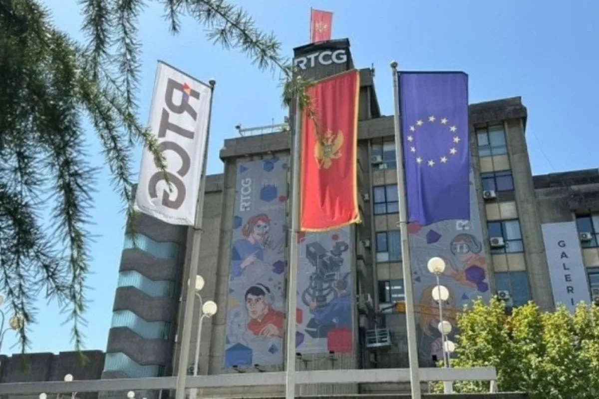 Plate u RTCG ne mogu biti veće od plata načelnika u ministarstvima